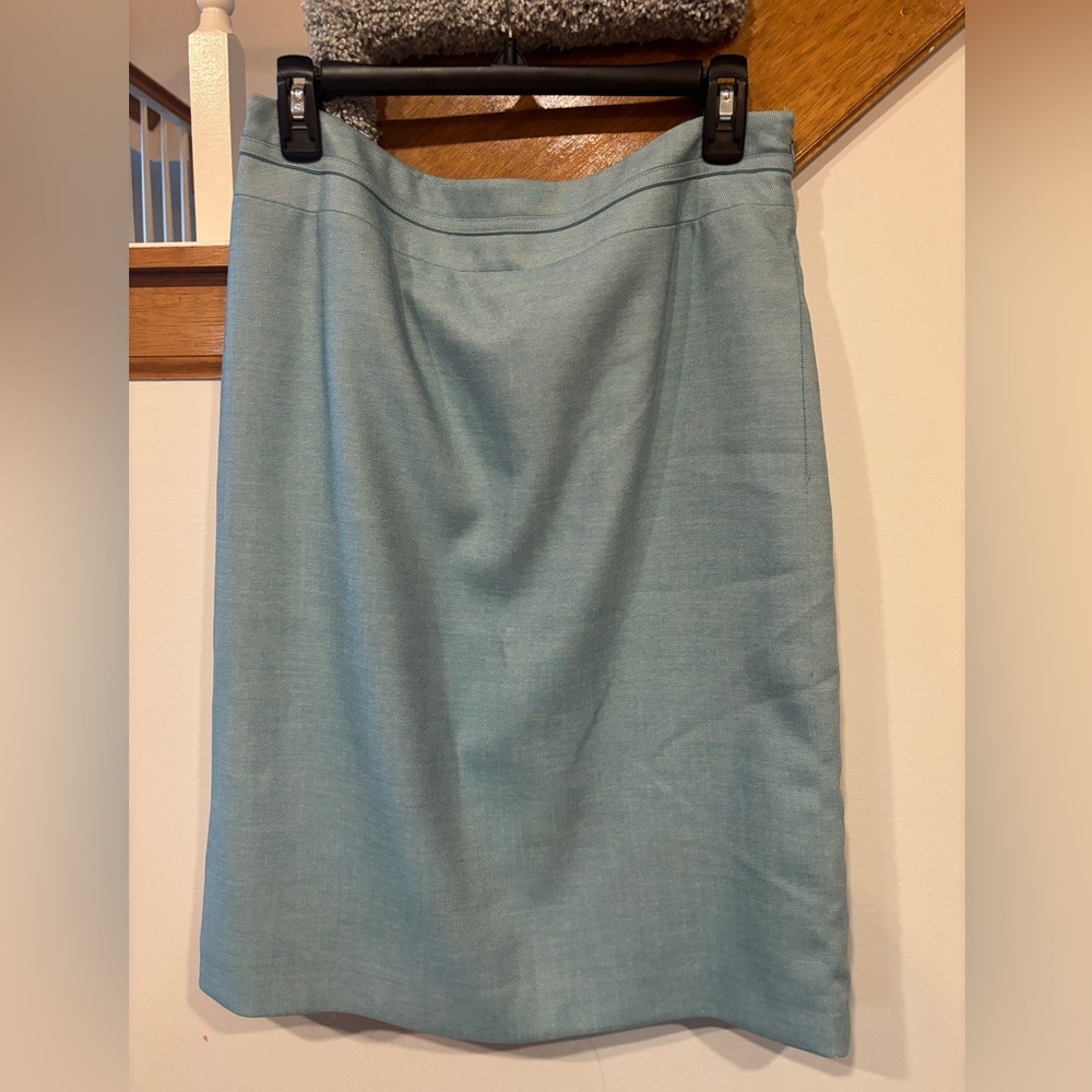 Kasper Blue Women's Skirt and Blazer Suit Set - Picture 2 of 10